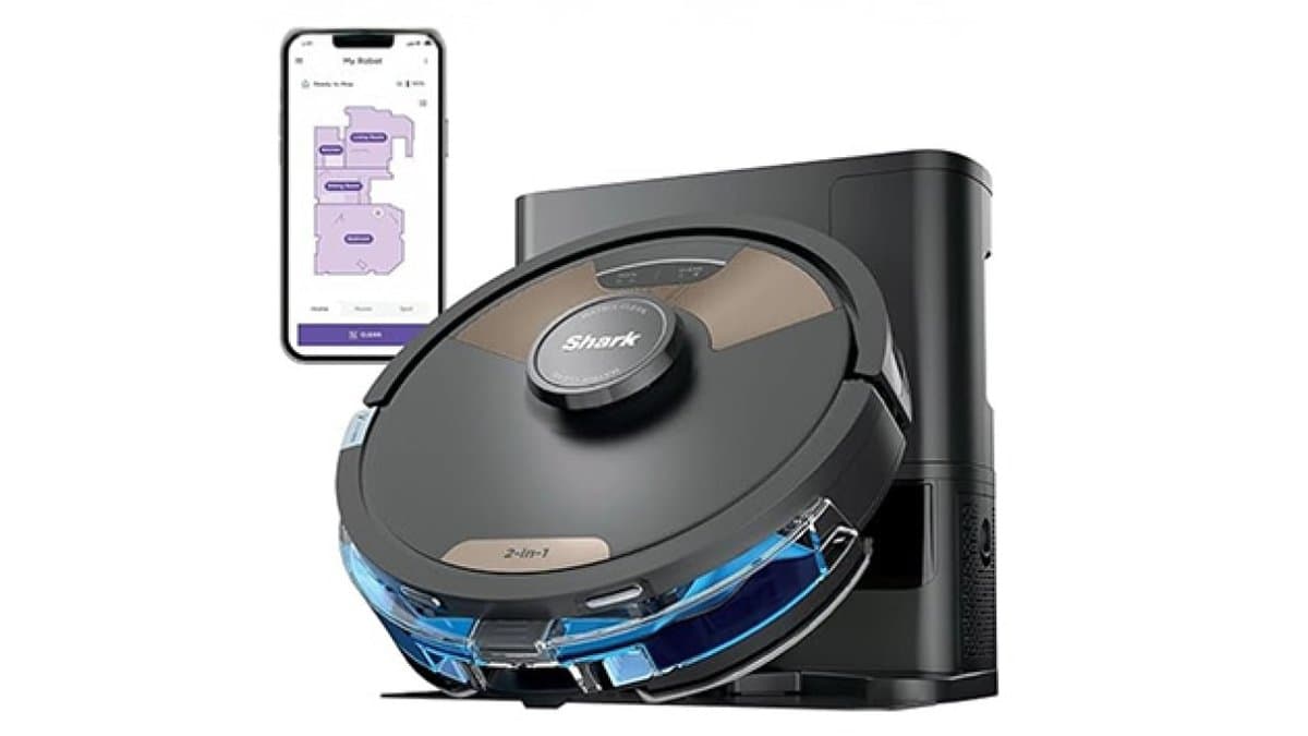 Shark Matrix Plus robot vacuum emphasizing its self-cleaning brush roll and compact design