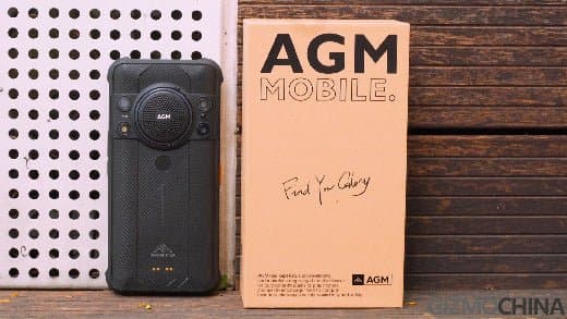 Glory G1 Pro showing its industrial design and enhanced speaker system